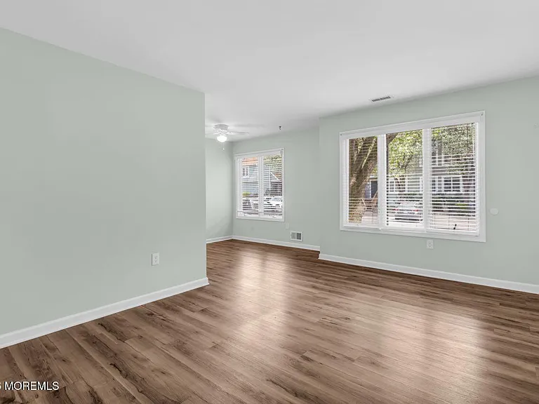 1 Central Ave #8 — Photo 4