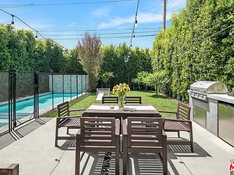 1037 Palms Blvd — Photo 40