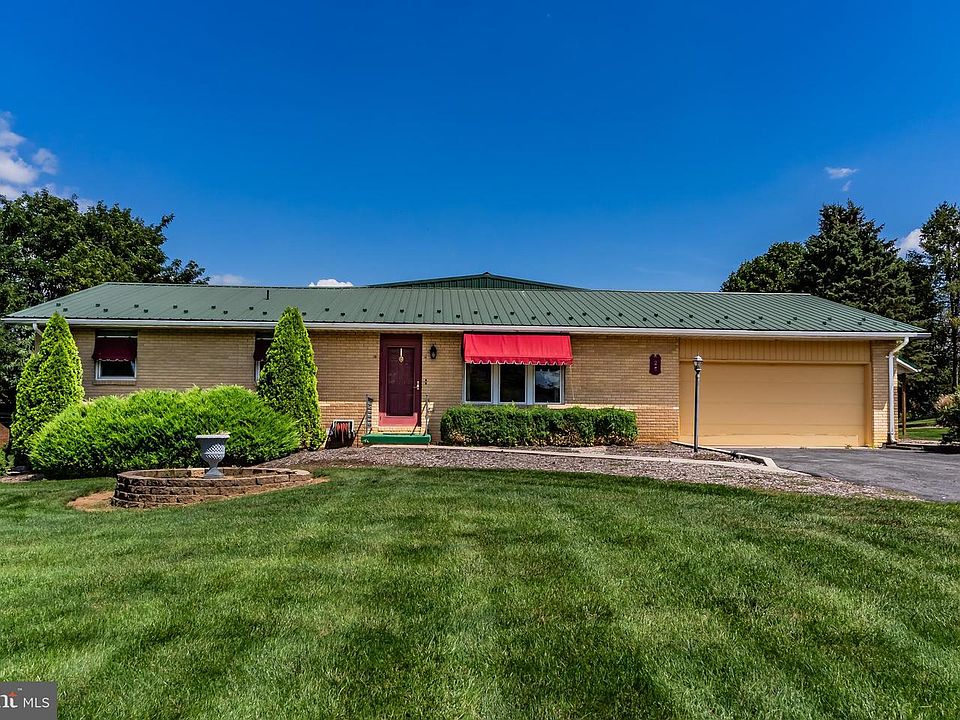 1st image of 25 Lippizan Dr