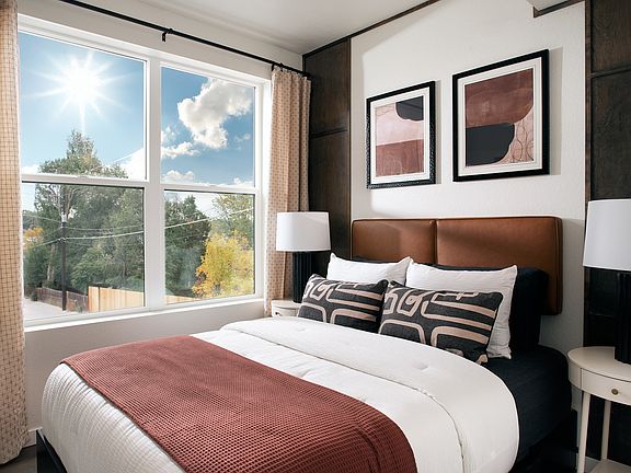 4th image of 1646 S Sheridan Blvd #103