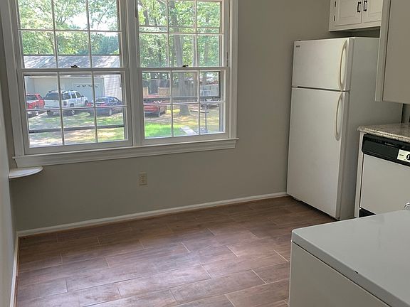 4th image of 16391 Norton Dr APT 3