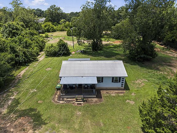3rd image of 2715 Homewood Dr