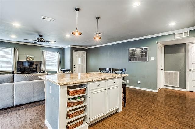 2015 Meadfoot Rd, Carrollton, TX 75007 | Zillow