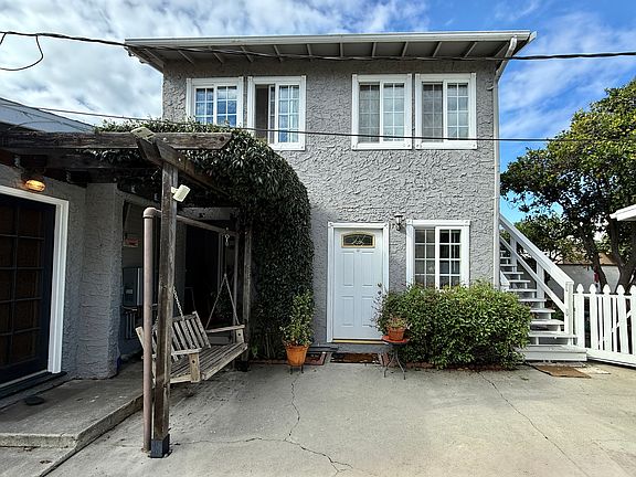 2nd image of 117 W Mission Ave #2