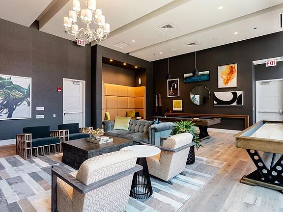 5th image of 2344 N Lincoln Park W APT 3
