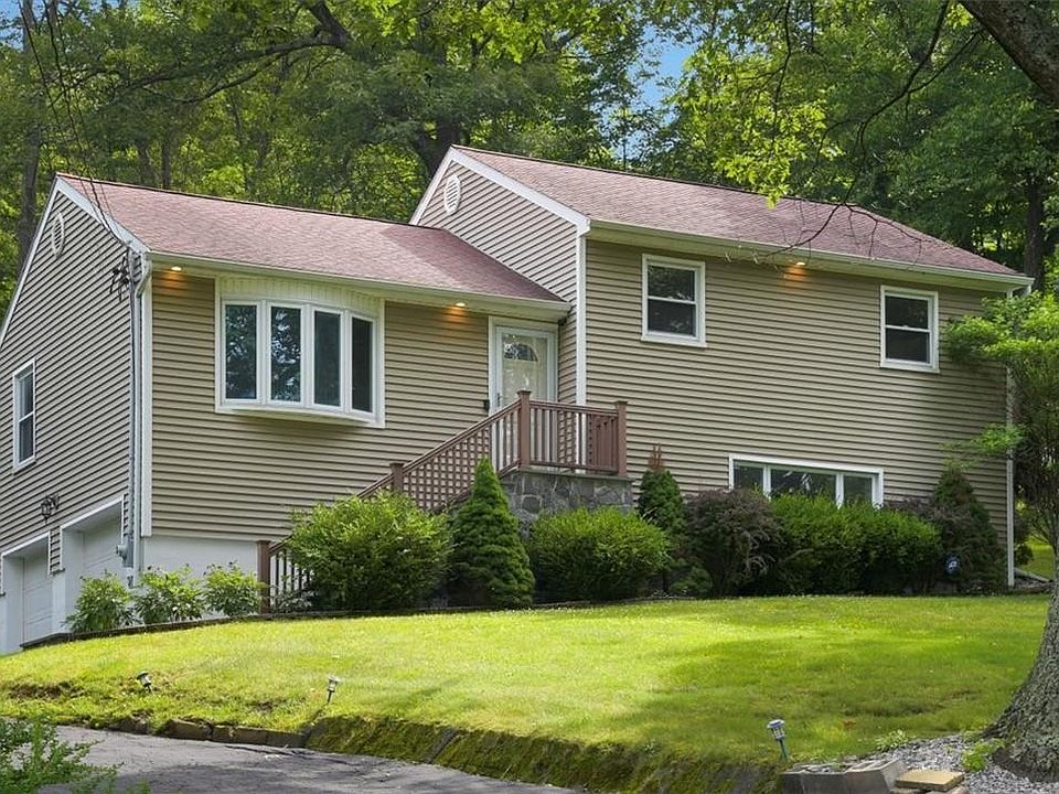 1st image of 3905 Eleanor Drive