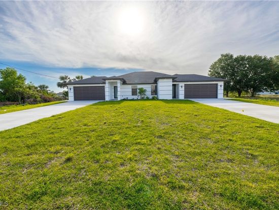 336/338 Harry Ave S, Lehigh Acres, FL 33973