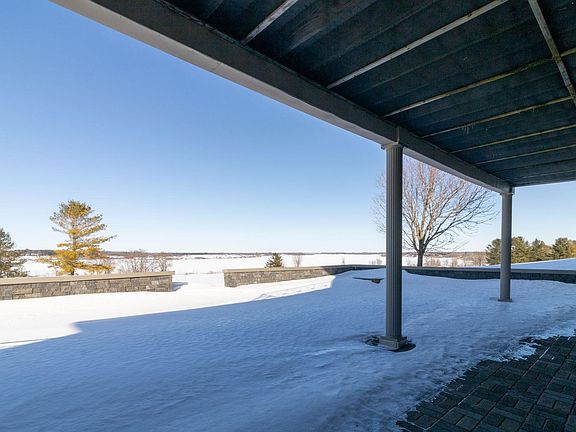 4th image of 65 Sparrowhawk Point Rd