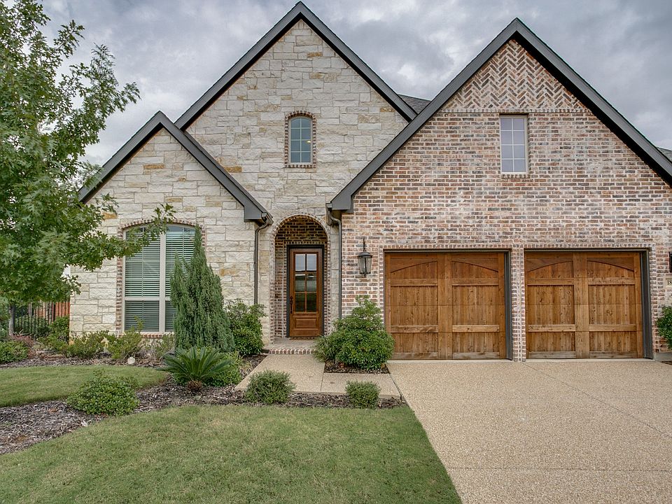 1807-park-highland-way-arlington-tx-High-Res-2.jpg