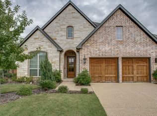 1807 Park Highland Way, Arlington, TX 76012