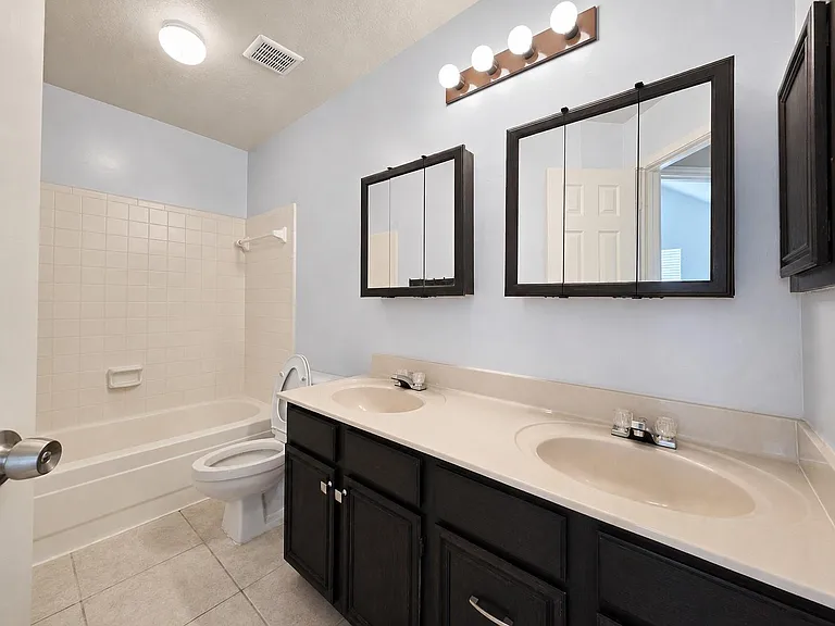 6303 Carissa Ct — Photo 12