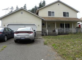 2230 E Trails End Dr, Belfair, WA 98528