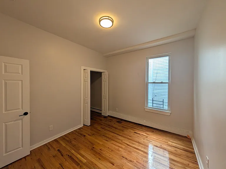 68 Gardner Ave #2 — Photo 6