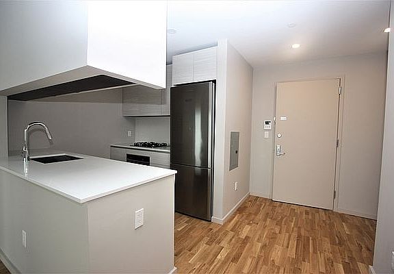 4th image of 1511 Bedford Ave #10E