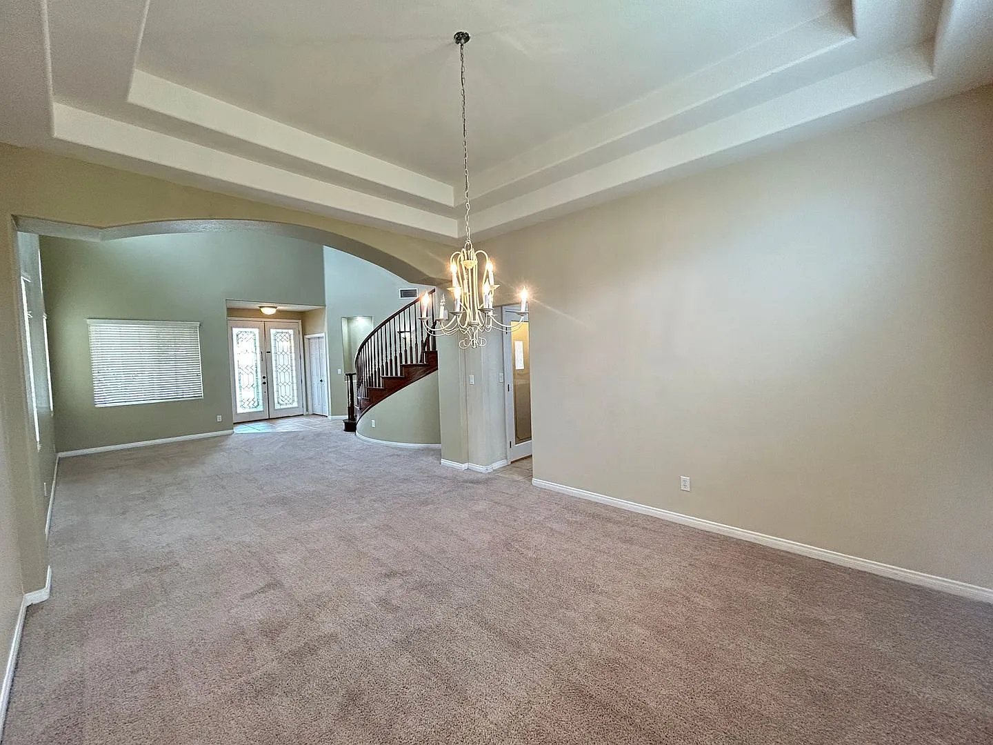 Gated Home 4-Bedrooms 4-Bathrooms — Photo 4