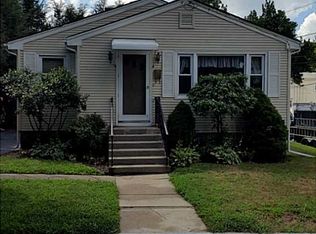 38 Samoset Ave, Providence, RI 02908