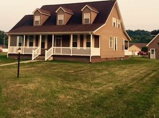 124 Columbia Dr, Grayson, KY 41143