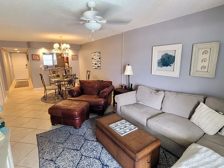 4100 Ocean Beach Blvd #205 — Photo 4