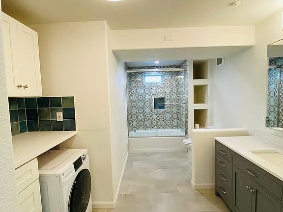2nd image of 709 Bozanich Cir #C