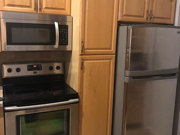 4th image of 5201 SW 31st Ave APT 106