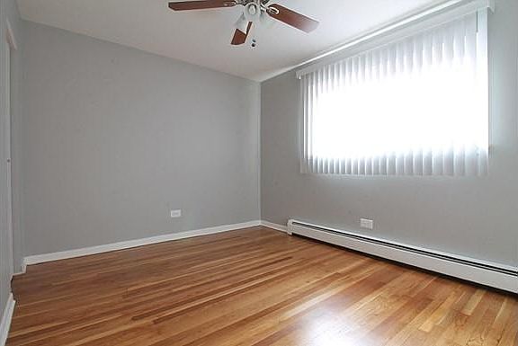 4th image of 923 Garfield St APT 8