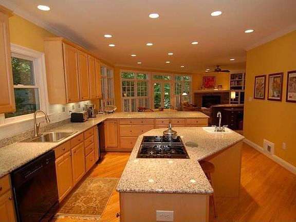 Gourmet Kitchen - Photo M