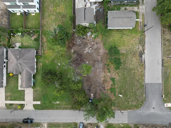 3217 Tuam St, Houston, TX 77004