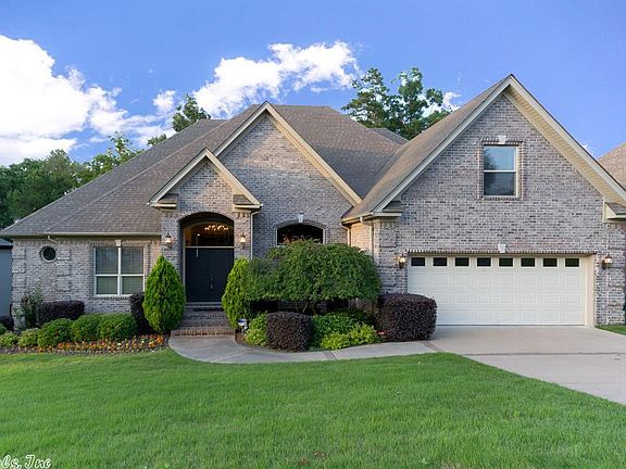 2nd image of 2906 Woodsgate Dr
