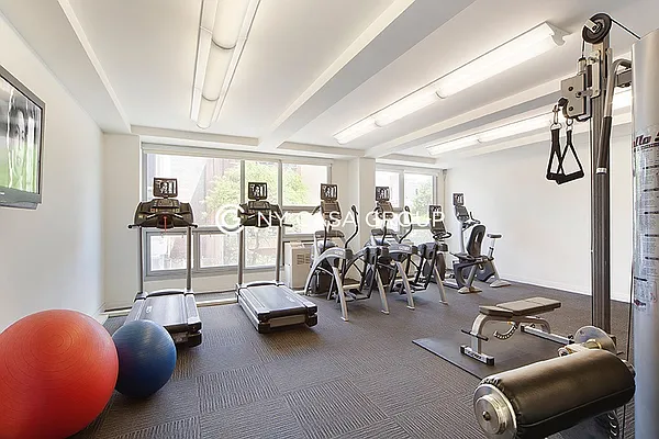 Rented by NY Casa Group | media 50