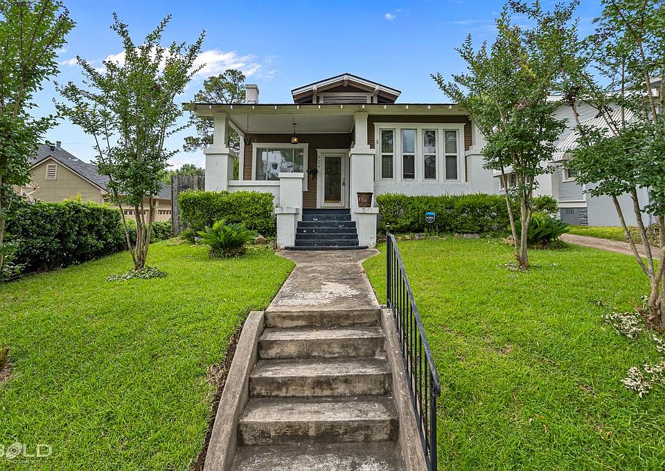 1st image of 928 Jefferson Pl