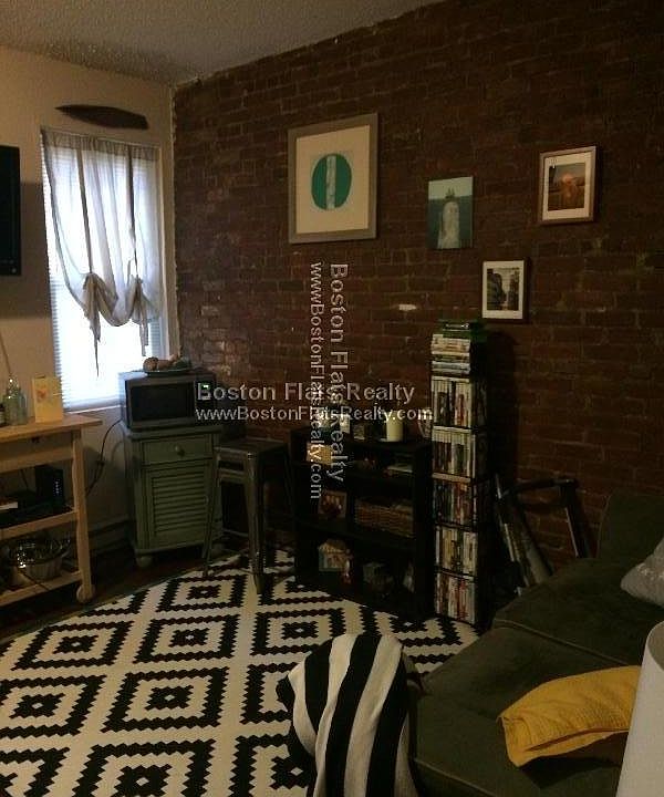 2nd image of 888 Huntington Ave #33