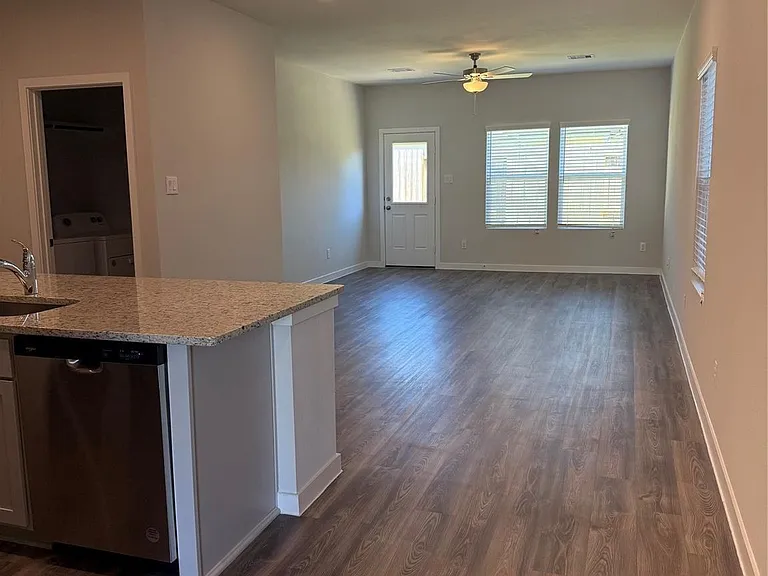 5802 Blue Grama Dr — Photo 3