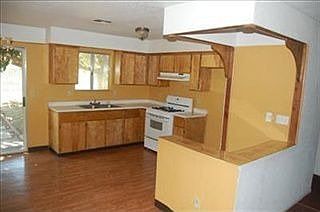 4th image of 509 Stein Way