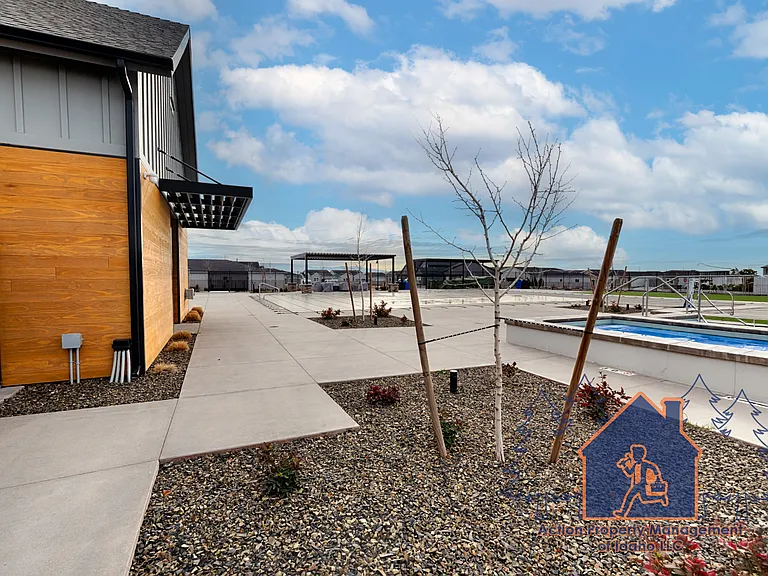 8548 W Lilburn St — Photo 36