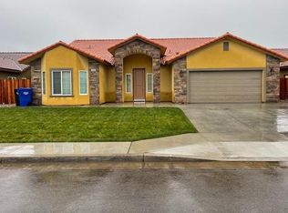 1834 Scott Ave, Dinuba, CA 93618