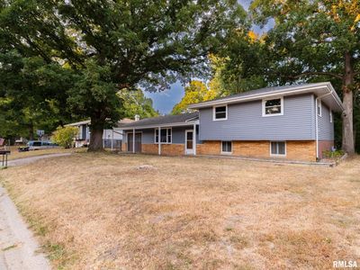 404 Rainbow Dr, Creve Coeur, IL, 61610