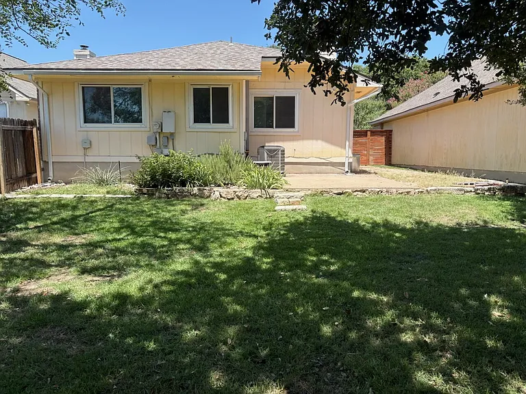2111 Margalene Way — Photo 19