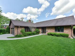 8233 Linder Ave, Morton Grove, IL 60053