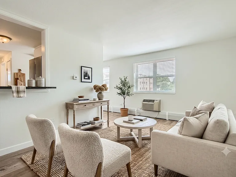 3377 S Clarkson St — Photo 10