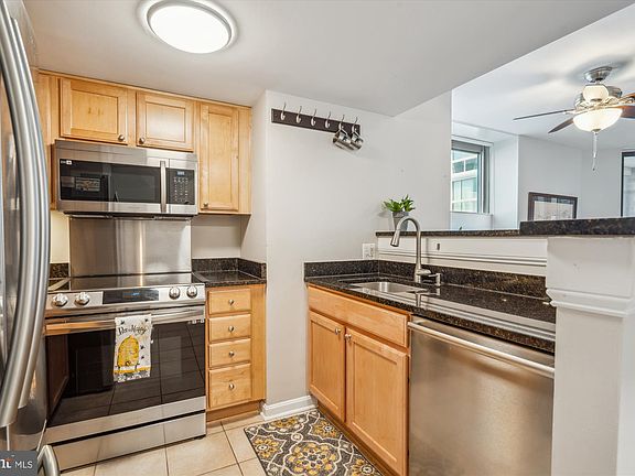 2nd image of 1001 N Vermont St APT 701