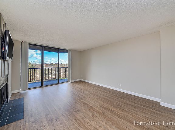 2nd image of 509 Aurora Ave Unit 413