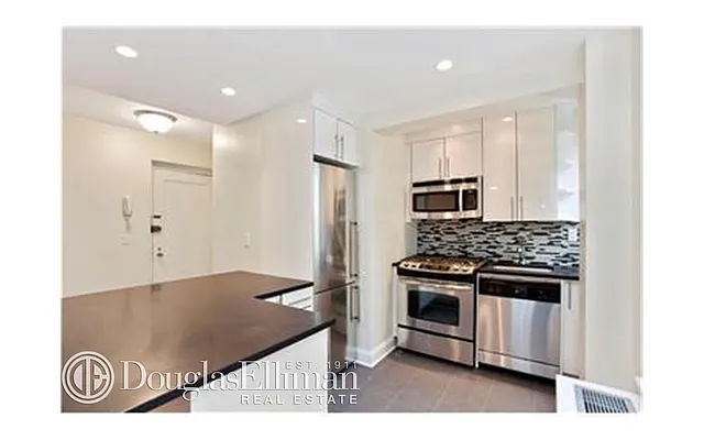Rented by Douglas Elliman | media 3