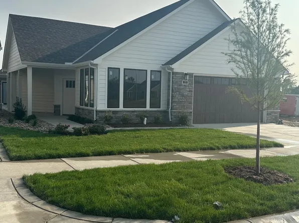 723 E Lexington Ln, Andover, KS 67002