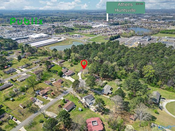 3rd image of 22152 Hood St