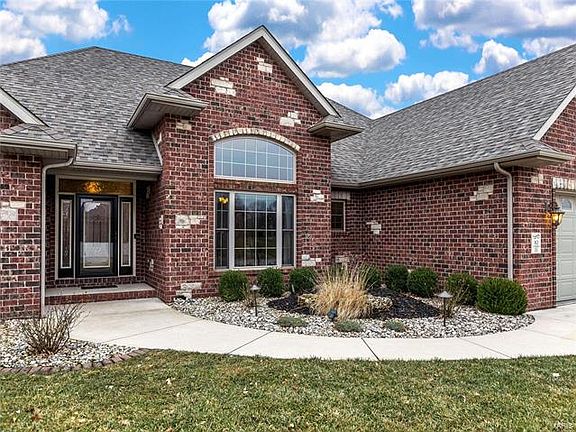 2nd image of 112 Stonebridge Bluff Dr