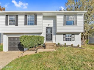4119 Northumberland Dr, Worthington Hills, KY 40245