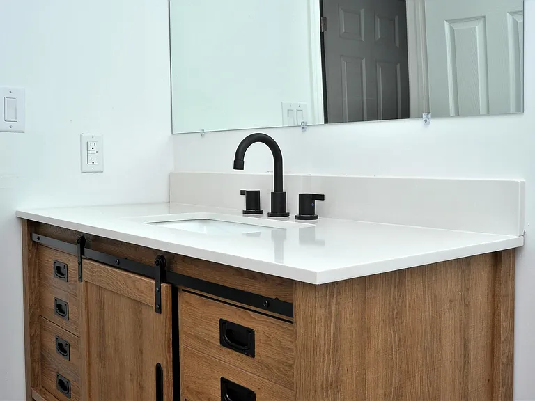 3302 E Presidio Rd — Photo 13