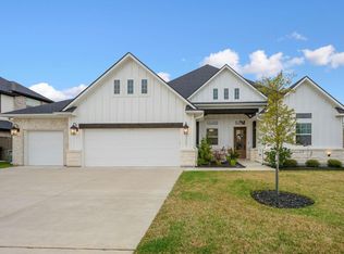 4357 Fox River Ln, Bryan, TX 77802