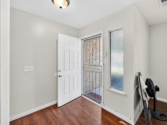 3rd image of 620 N Granada Dr