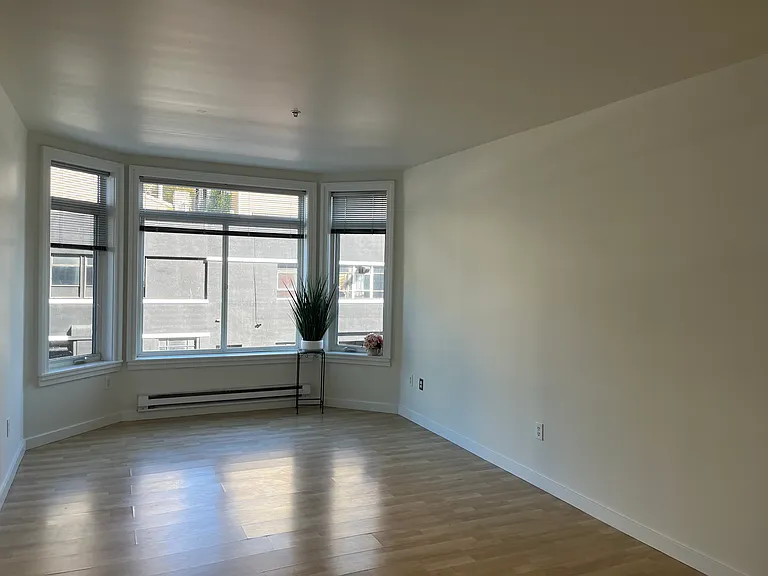 2414 1st Ave #320 — Photo 11